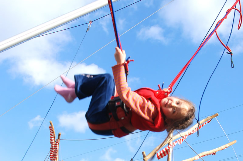 Bungee-Trampoline